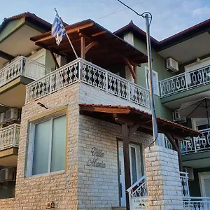 Apartament Maria, Sarti